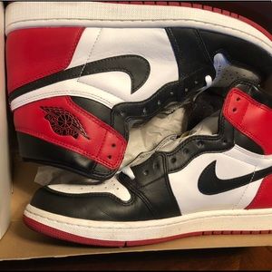 Air Jordan 1 Black Toe 2016 Release